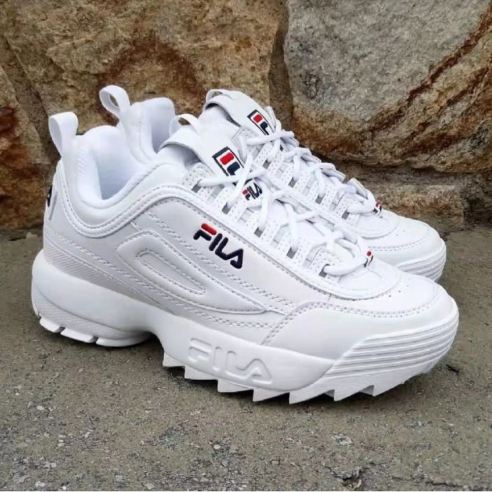 BRAND NEW KIDS FILA DISRUPTOR II